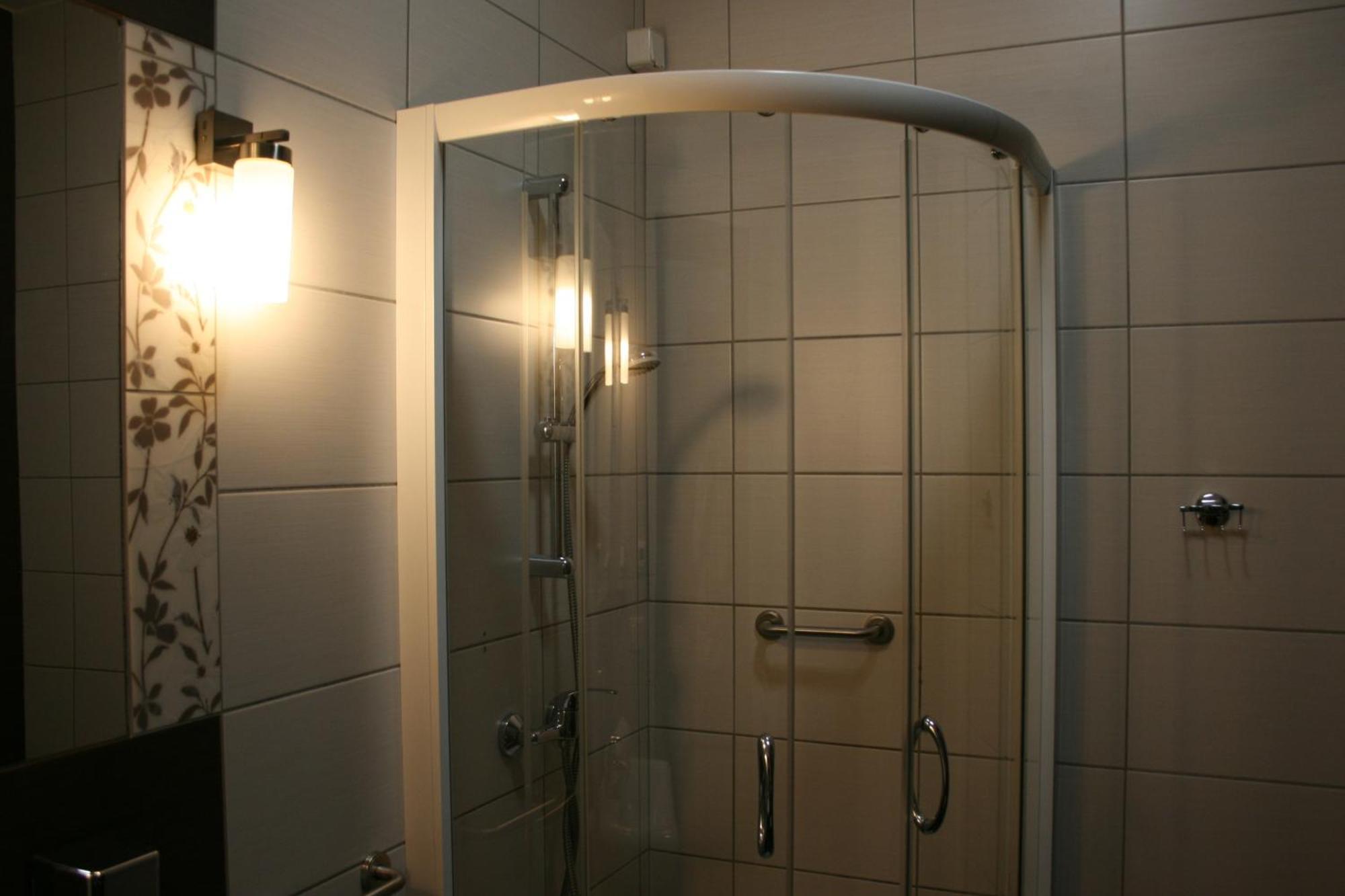 קרקוב Hotel Junior 2 מראה חיצוני תמונה
